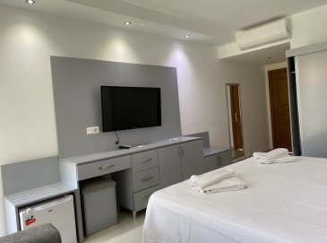 Otel